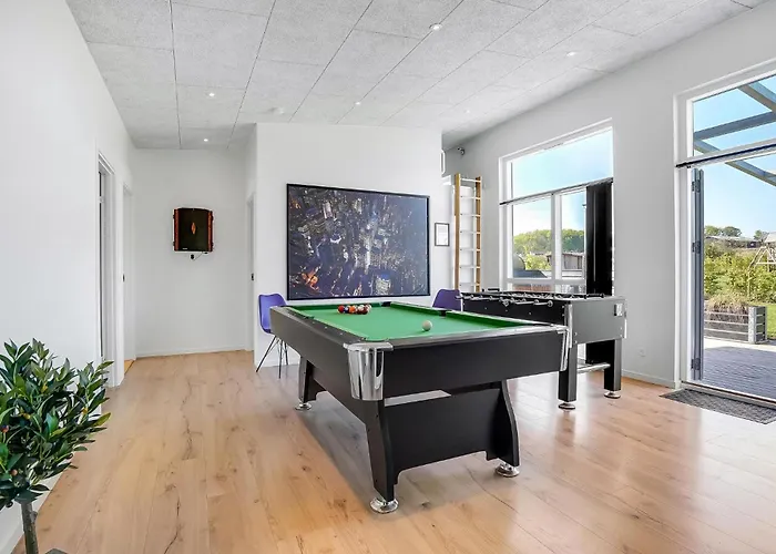 Ferienhaus Four-bedroom In