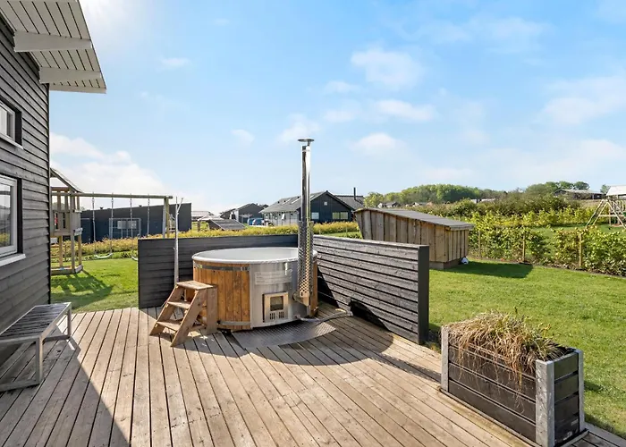 Four-bedroom In Ferienhaus *